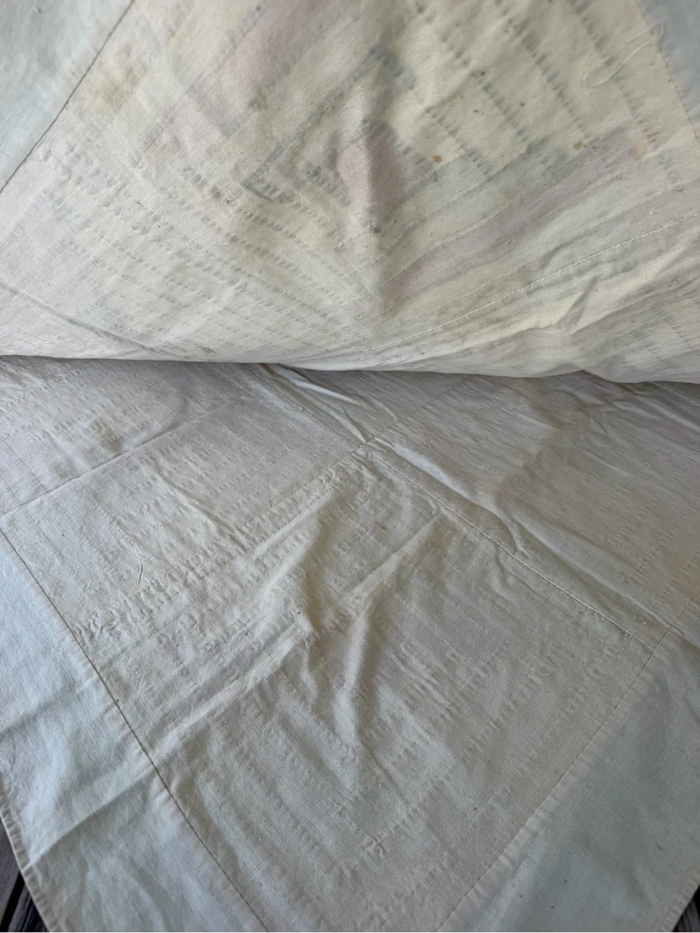 Vintage Courthouse Steps Log Cabin Quilt Hand Sewn Thin Red Green 41x64 FLAWS